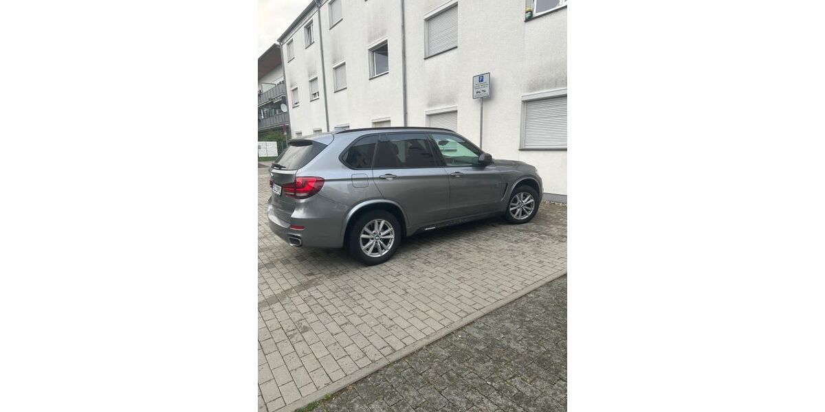 BMW X5 230.000 km 23.500 &euro; Frankfurt am Main 60326