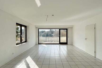 Haus Eppstein / Vockenhausen Vockenhausen - 6 Zimmer, 186 m&sup2;, 1.950&euro; | Angebot:25459086