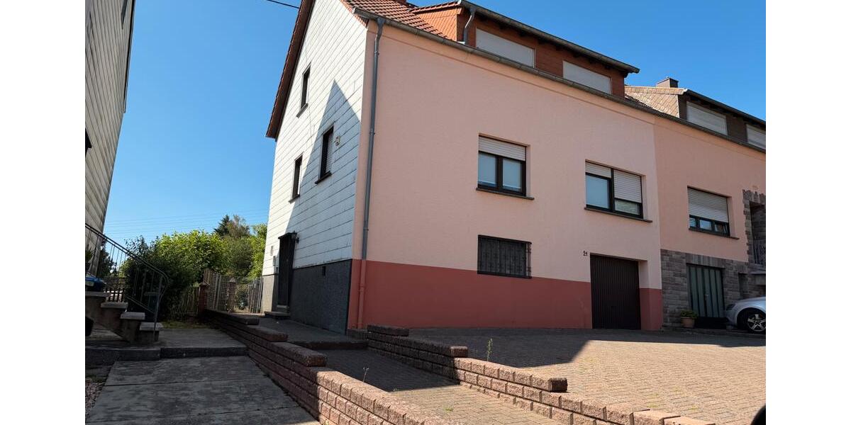 Doppelhaushälfte Illingen - 6 Zimmer, 120 m&sup2;, 180.000&euro; | Angebot:27225712