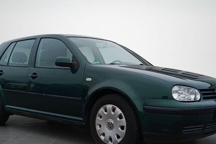 VW Golf 165.339 km 2.699 &euro; Wittenburg 19243