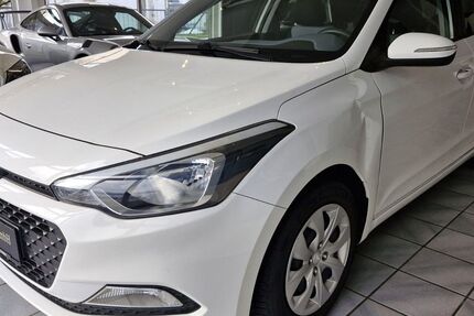 Hyundai i20 75.160 km 7.199 &euro; Osterhofen 94486