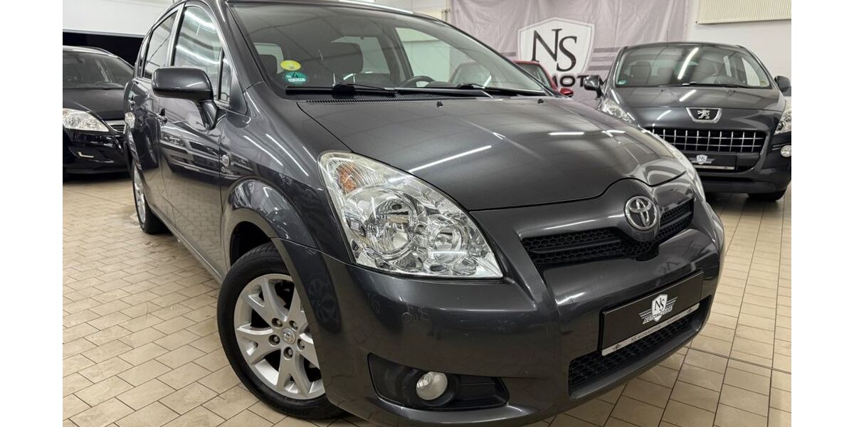 Toyota Corolla Verso 186.000 km 5.990 &euro; Schmelz 66839