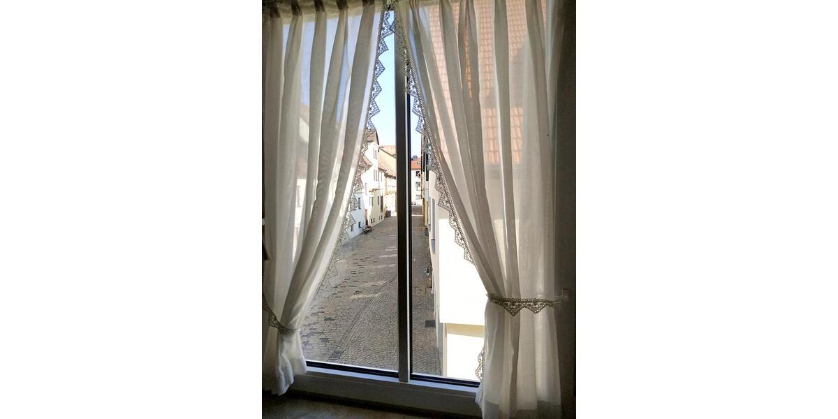 Etagenwohnung Karlstadt - 3 Zimmer, 130 m&sup2;, 1.200&euro; | Angebot:25572097