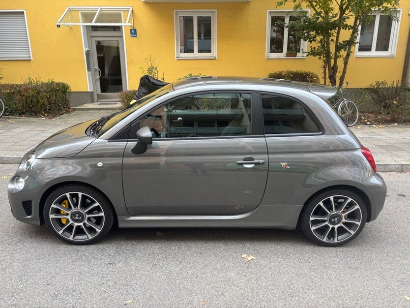 Abarth 695 9.900 km 34.900 € München 81679