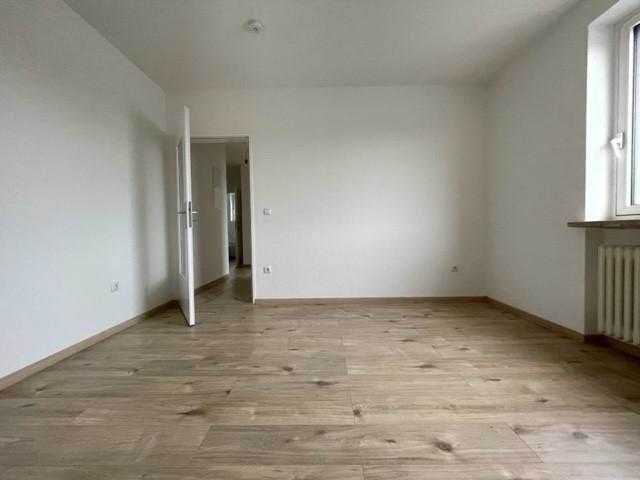 Etagenwohnung Wilhelmshaven Fedderwardergroden - 5 Zimmer, 92 m&sup2;, 629&euro; | Angebot:25963343