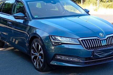 Skoda Superb 83.000 km 26.500 &euro; Dietzenbach 63128