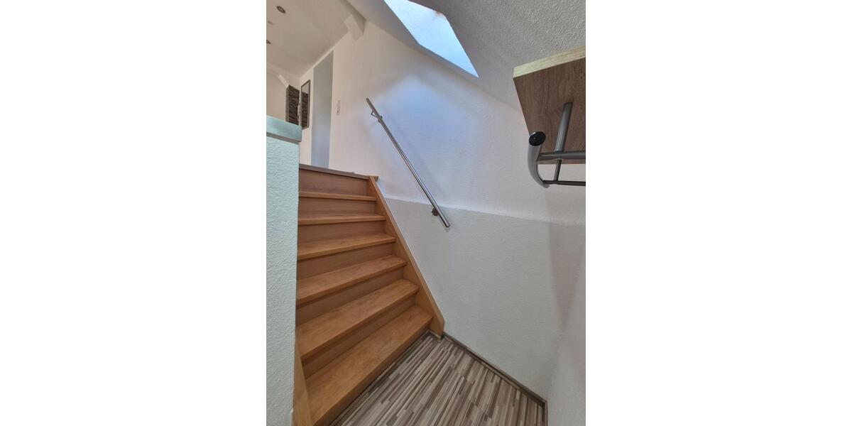 Dachgeschoßwohnung Nennslingen - 2 Zimmer, 85 m&sup2;, 600&euro; | Angebot:26398518