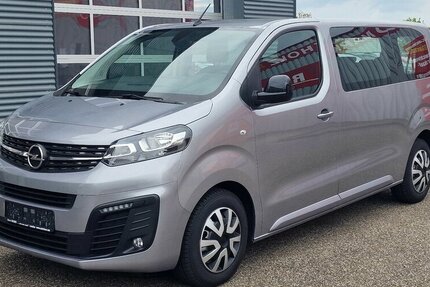 Opel Vivaro 2.0 D Design Paket NAVI Anhängerkupplung 84.000 km 26.998 &euro; Landau 76829