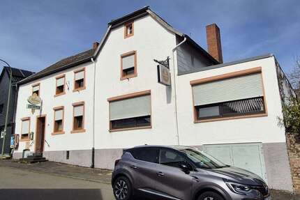 Haus Bad Münstereifel - 9 Zimmer, 330 m&sup2;, 225.000&euro; | Angebot:26339532