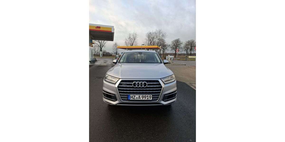 Audi Q7 179.000 km 24.000 &euro; Zossen 15806
