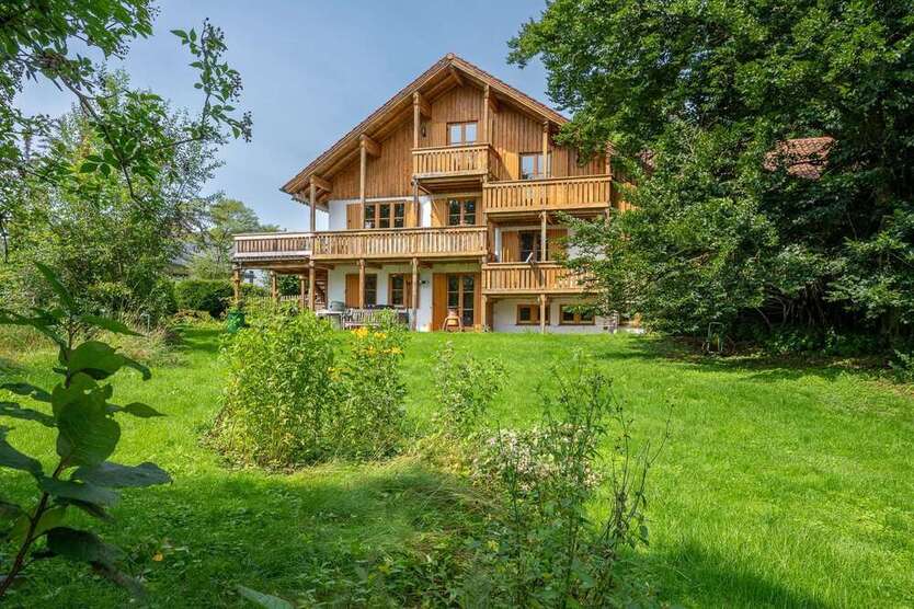 Haus zum Kaufen in Grafrath 1.795.000 € 246 m²