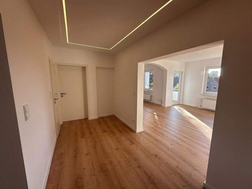 Modernisierte 3 Zimmer Wohnung mit Balkon in Rellingen 3 zimmer