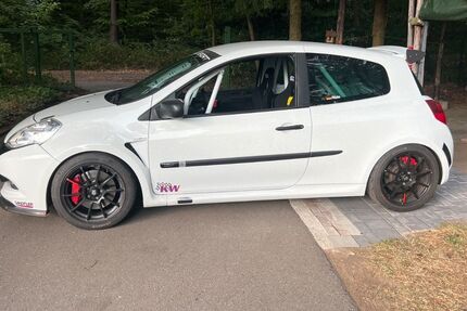 Renault Clio 77.000 km 17.999 &euro; Homburg 66424