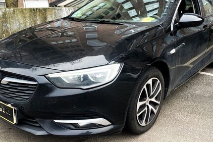 Opel Insignia 89.000 km 13.490 &euro; Metzingen 72555