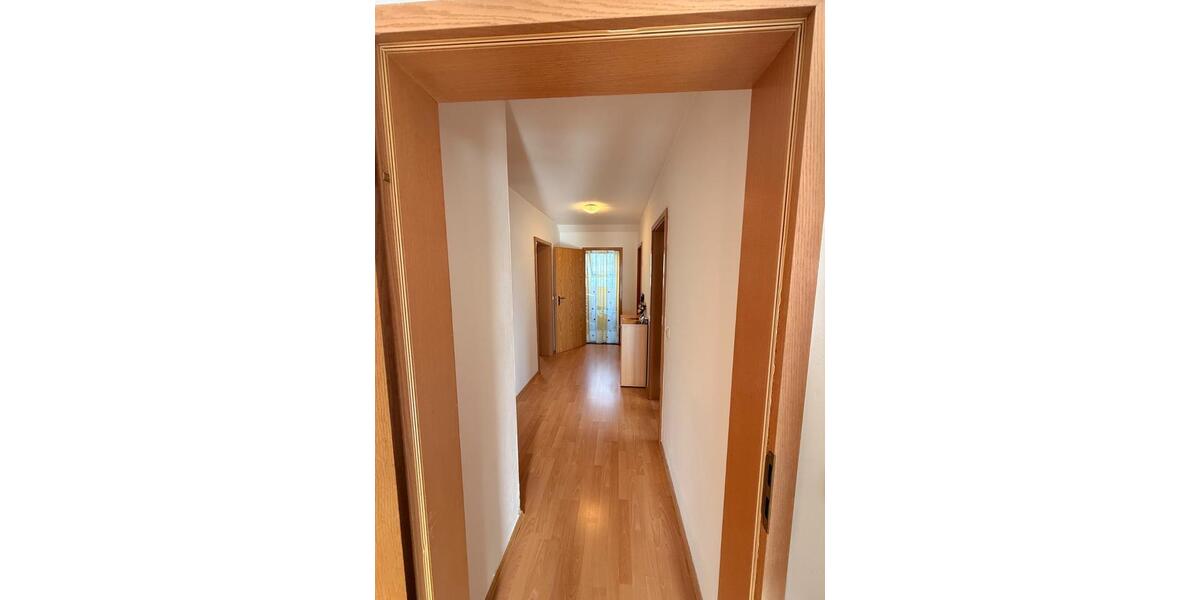 Etagenwohnung Schwandorf - 2.5 Zimmer, 67 m&sup2;, 610&euro; | Angebot:26407148