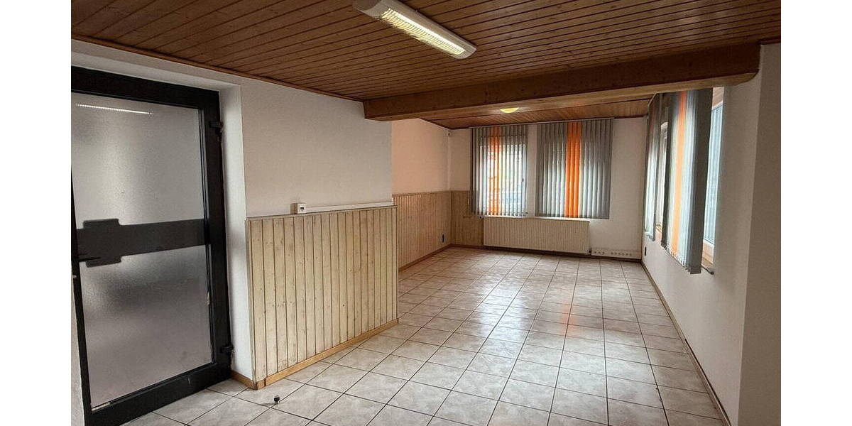Einfamilienhaus Friedberg Ockstadt - 8 Zimmer, 195 m&sup2;, 2.490&euro; | Angebot:26358860