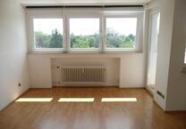 Frankfurt Eschersheim: helle 1-2-Zi-Wohnung mit Balkon