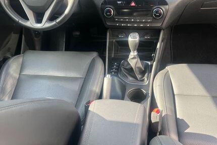 Hyundai TUCSON 62.200 km 14.990 &euro; Rüdersdorf 15562