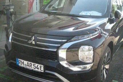 Mitsubishi Outlander 1.427 km 52.990 € Allersberg 90584