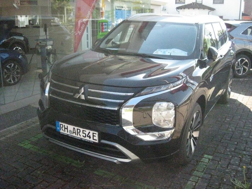 Mitsubishi Outlander 1.427 km 52.990 € Allersberg 90584