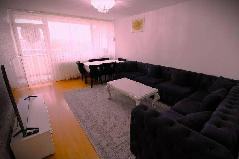 Helle 3-Zimmer-Wohnung mit Balkon in Citylage in Düren