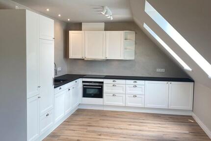 Hochwertige Dachgeschosswohnung in Breklum 3 zimmer