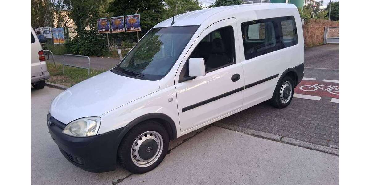 Opel Combo 181.862 km 2.555 &euro; Frankfurt Am Main 60388