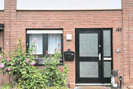 Haus Krefeld Benrad - 4 Zimmer, 125 m&sup2;, 1.500&euro; | Angebot:26623925