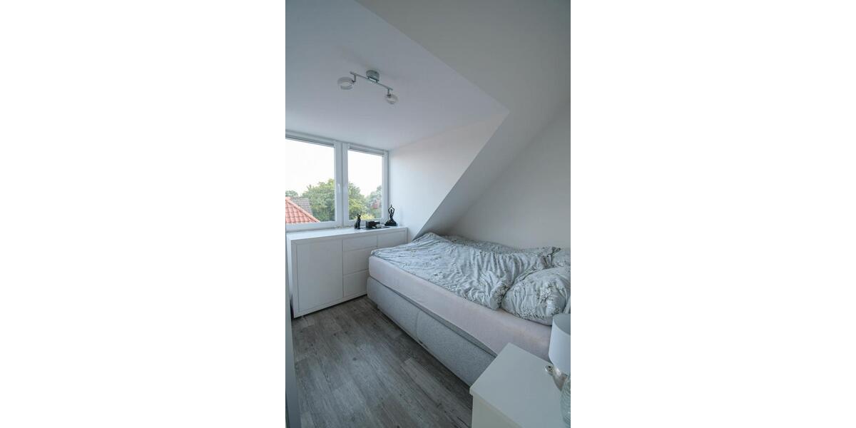 Dachgeschoßwohnung Oldenburg Alexandersfeld - 2 Zimmer, 39 m&sup2;, 665&euro; | Angebot:25418698