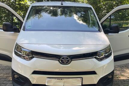 Toyota Proace City 108.000 km 12.400 &euro; Hattersheim 65795
