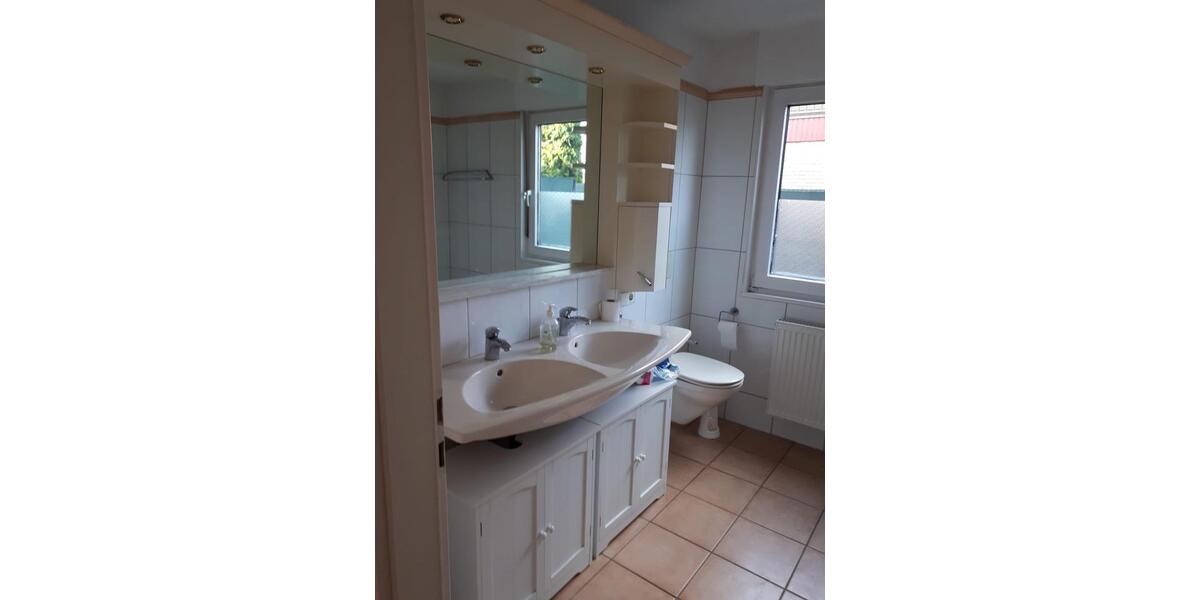 Erdgeschoßwohnung Burgdorf - 4 Zimmer, 105 m&sup2;, 1.300&euro; | Angebot:25539292