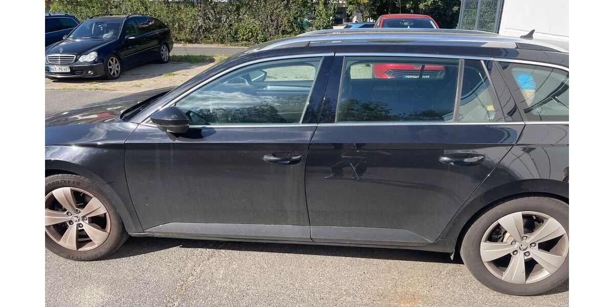 Skoda Superb 105.008 km 18.900 &euro; Bernau 16321