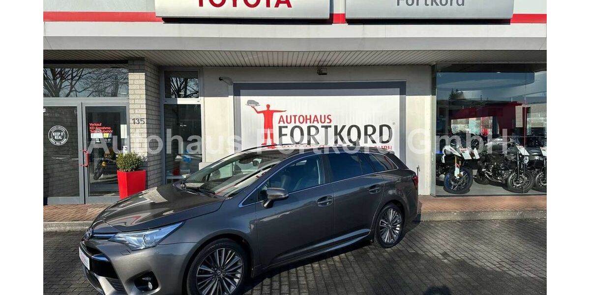 Toyota Avensis 59.980 km 18.890 &euro; Bielefeld 33689