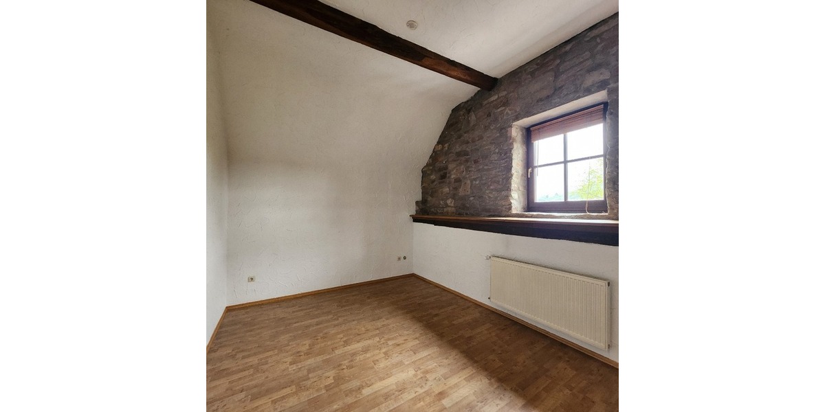 Zur Vermietung: Historisches Wohnen neu definiert – liebevoll saniertes Haus mit 155 m² in Altenglan - Reihenmittelhaus Altenglan | Angebot:26366100
