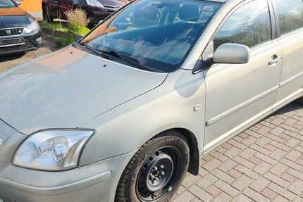 Toyota Avensis 116.720 km 2.290 &euro; Chemnitz 09114
