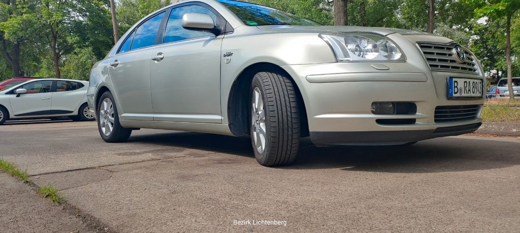 Toyota Avensis 267.236 km 2.500 &euro; Berlin 10367