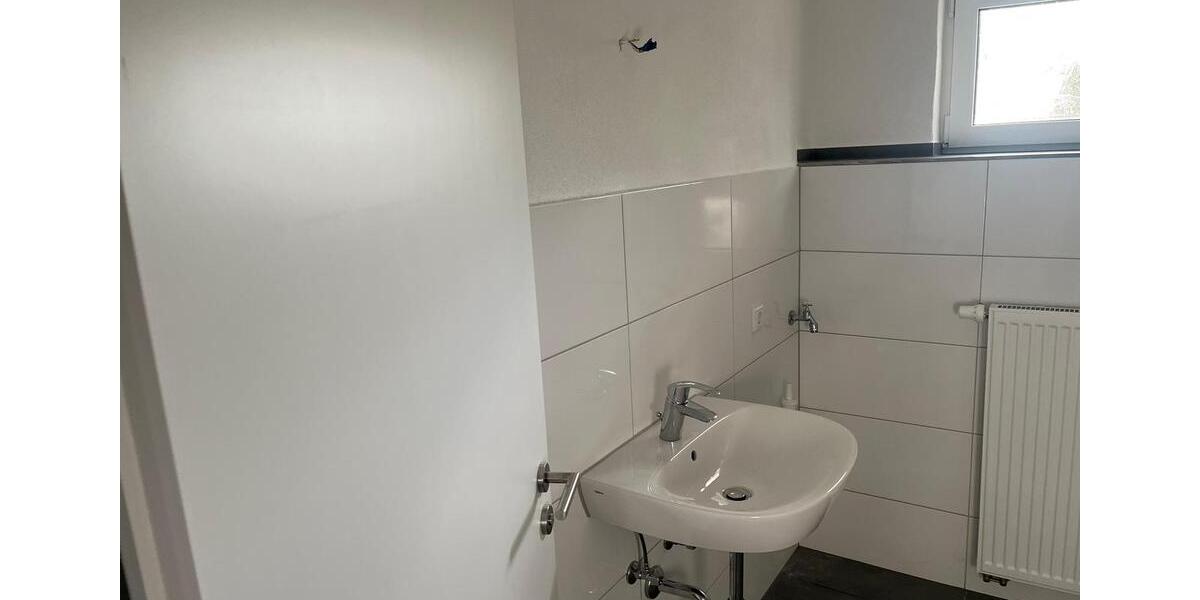 Etagenwohnung Wipperfürth - 2 Zimmer, 65 m&sup2;, 830&euro; | Angebot:25924191