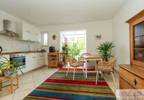 Charmante 3-Zimmer-Etagenwohnung mit Wintergarten in Benrath