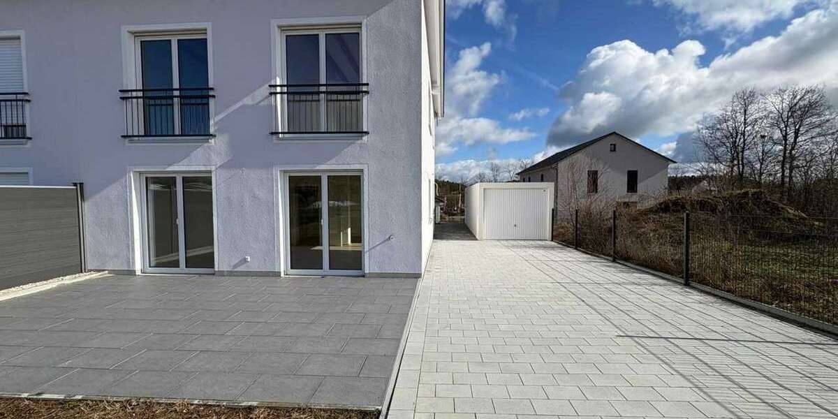 Einfamilienhaus Grafenwöhr - 4 Zimmer, 100 m&sup2;, 415.000&euro; | Angebot:25559024