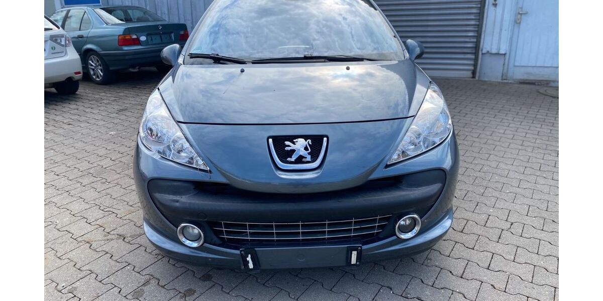 Peugeot 207 140.000 km 3.499 &euro; Rangendingen 72414