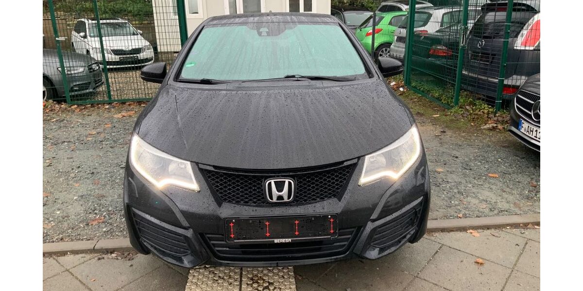 Honda Civic 228.356 km 6.300 &euro; Frankfurt am Main 60486