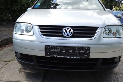 VW Touran 217.000 km 2.500 &euro; Dessau 06846