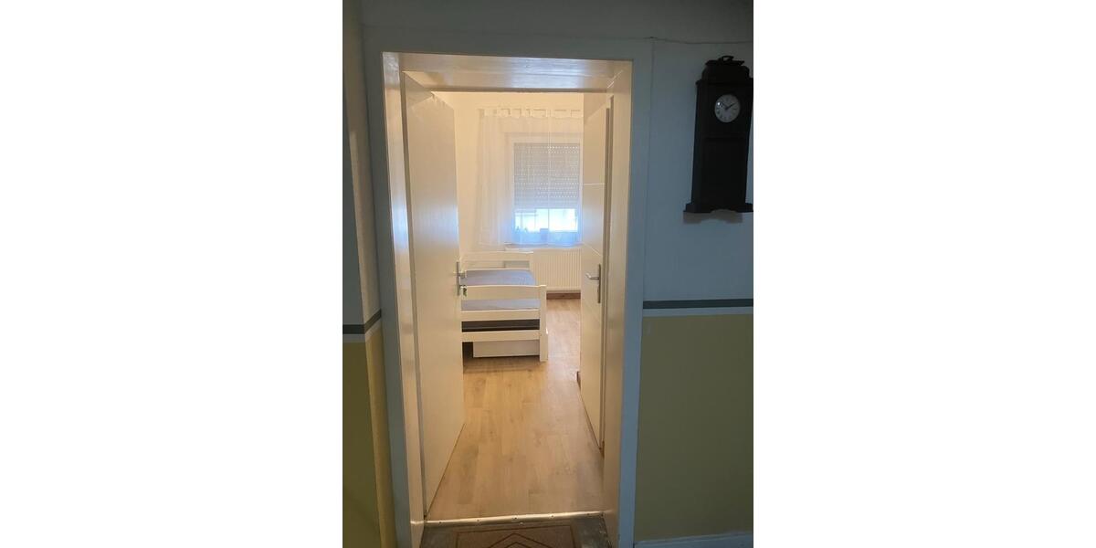 Etagenwohnung Paderborn Neuenbeken - 1 Zimmer, 27 m&sup2;, 420&euro; | Angebot:26393882