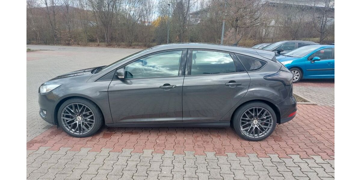 Ford Focus 151.000 km 6.500 &euro; Bad Kissingen 97688