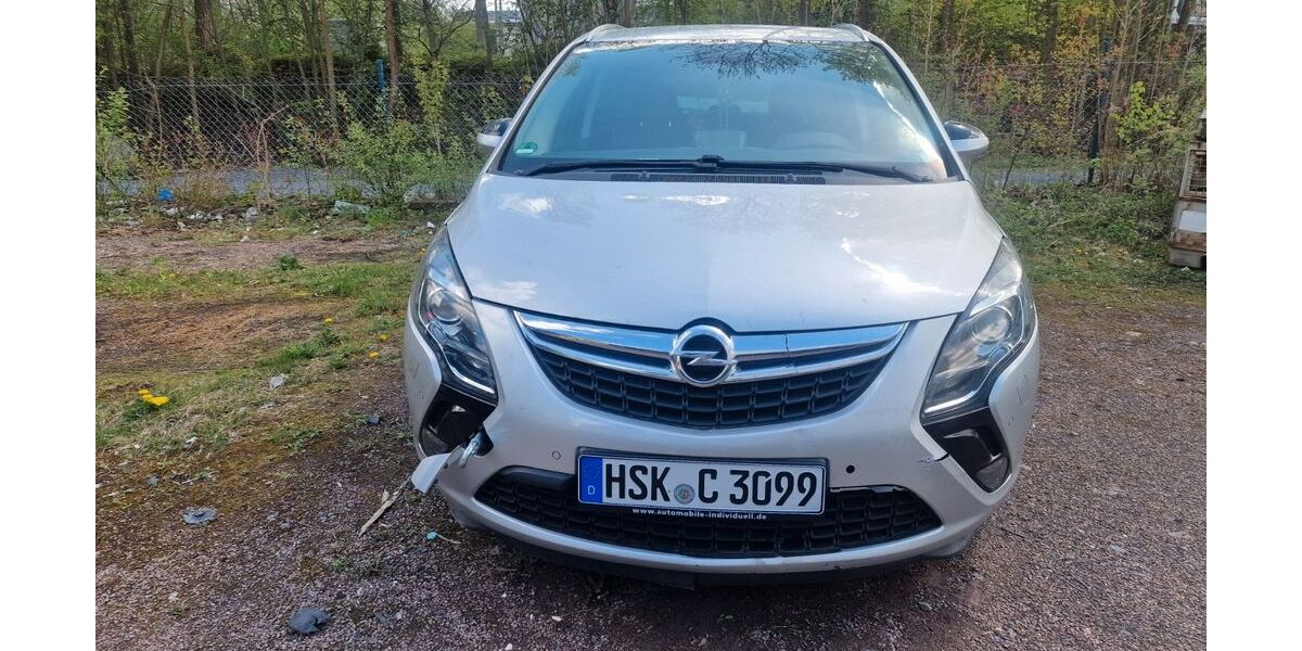Opel Zafira 217.000 km 2.999 &euro; Arnsberg 59759