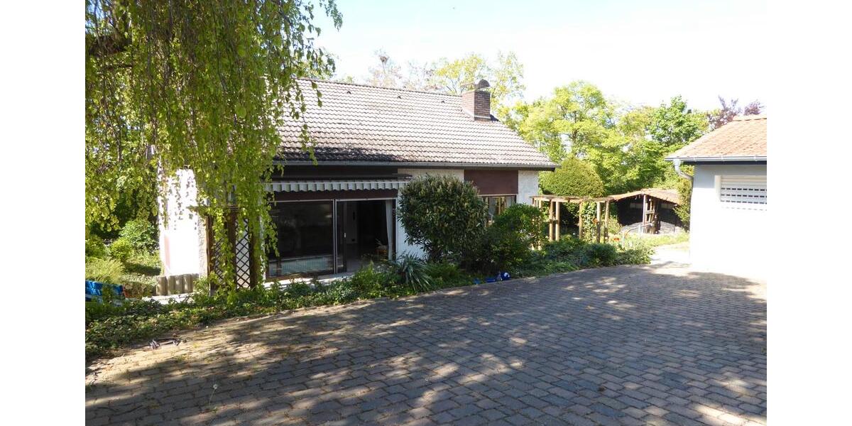 Einfamilienhaus Alzey - 7 Zimmer, 220 m&sup2;, 698.000&euro; | Angebot:26312472