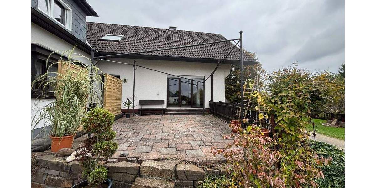 Etagenwohnung Reichshof Berghausen - 4 Zimmer, 279.000&euro; | Angebot:25726078