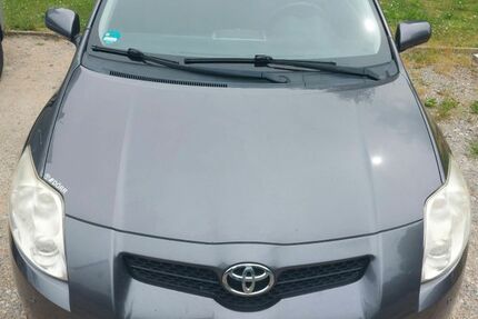 Toyota Auris 236.600 km 2.500 &euro; Giebelstadt 97232