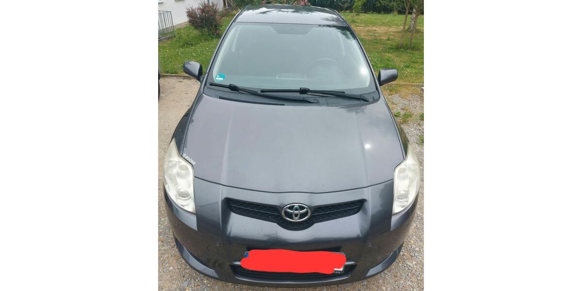 Toyota Auris 236.600 km 2.500 &euro; Giebelstadt 97232