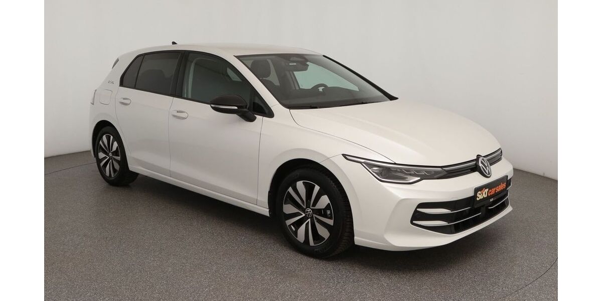 VW Golf 9.747 km 26.880 &euro; Garching 85748
